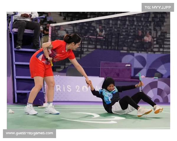 孙杨赛后与季新杰亲切互动展现老将惺惺相惜的温暖瞬间