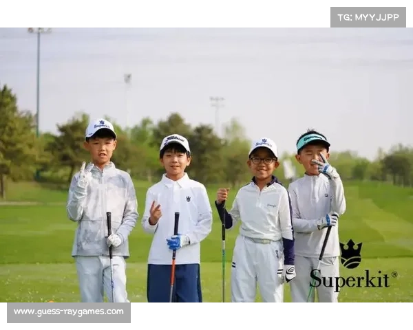 中国青少年高尔夫球手突破十五万人数创新高展现体育新生力量